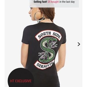 Riverdale Hot Topic southside serpents tshirt